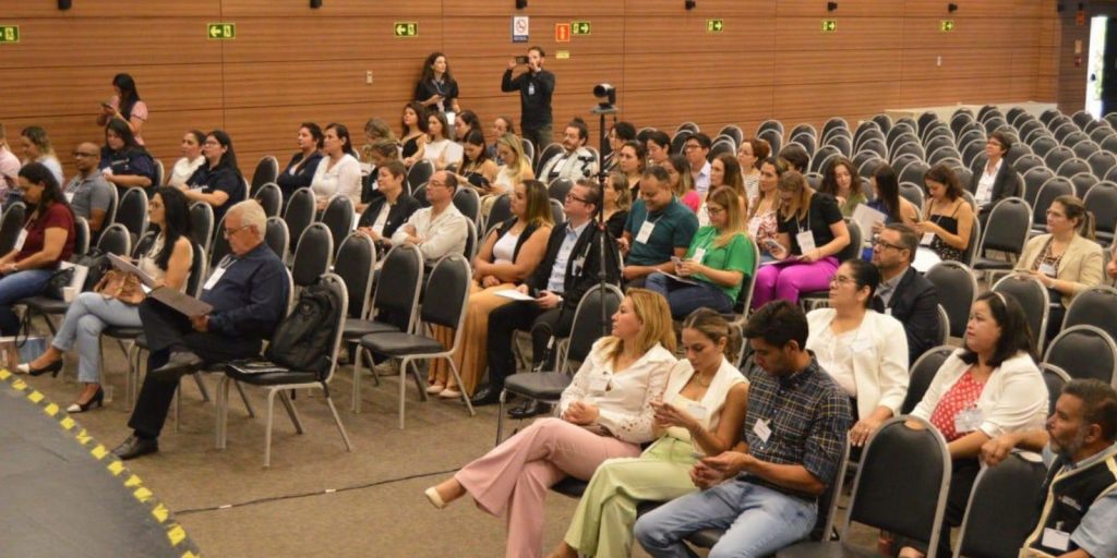 Em Foz, Seminário marca segunda etapa do programa de intercâmbio entre profissionais da saúde do Brasil e Paraguai 1 Em Foz, Seminário marca segunda etapa do programa de intercâmbio entre profissionais da saúde do Brasil e Paraguai