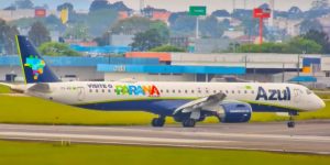 Ratinho Jr e Azul apresentam segunda (08) aeronave de promoção do turismo no Paraná