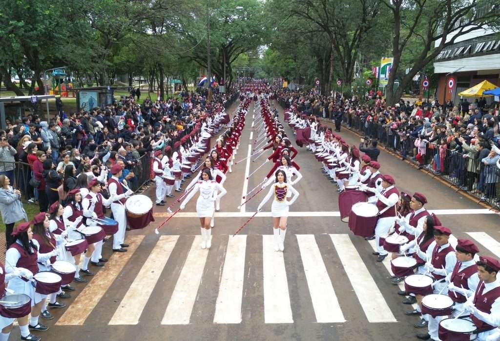 Paraguai celebra 213 anos de independência; Data foi marcada com desfile em Ciudad del Este