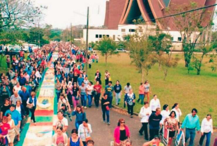 Com previsão de frio, Corpus Christi terá exposição de tapetes e procissões em diversas regiões de Foz