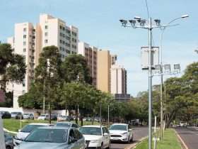 Após fim do contrato, Foztrans retira equipamentos de fiscalização de várias ruas da cidade