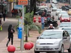 Com média de 13 furtos por mês, comerciantes da área central de Foz pedem mais segurança