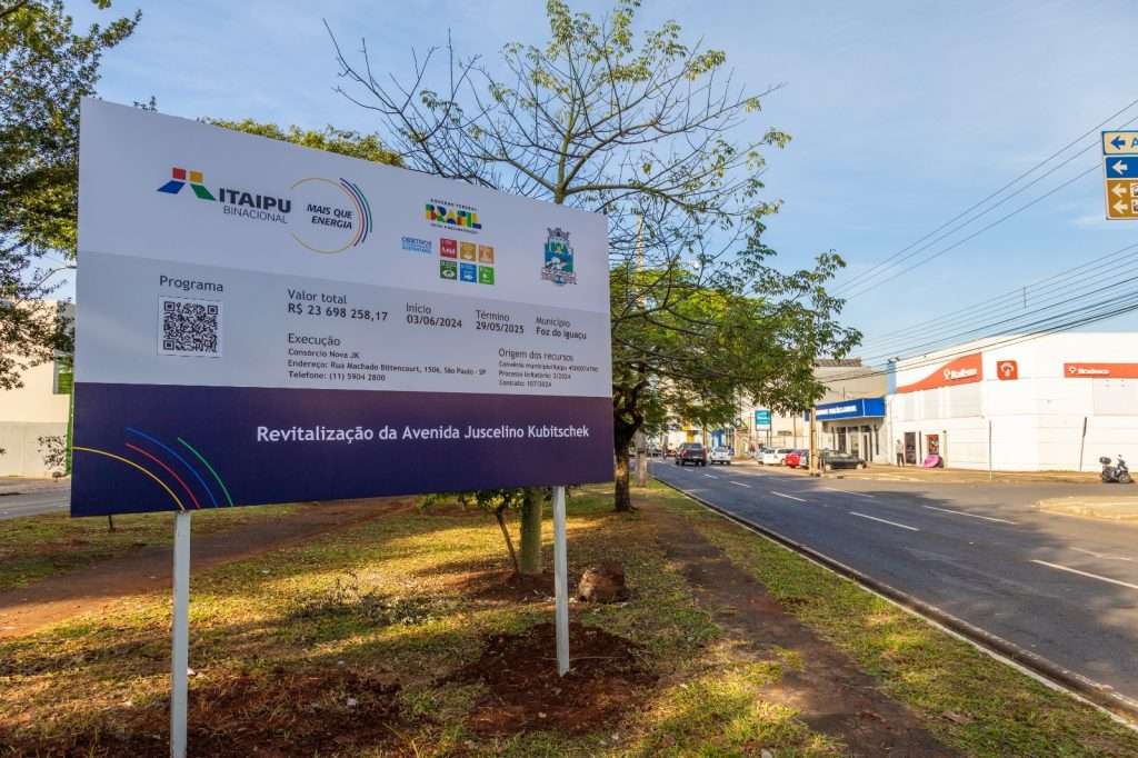 Em Foz, início das obras de revitalização da Avenida JK altera trânsito 1 Em Foz, início das obras de revitalização da Avenida JK altera trânsito