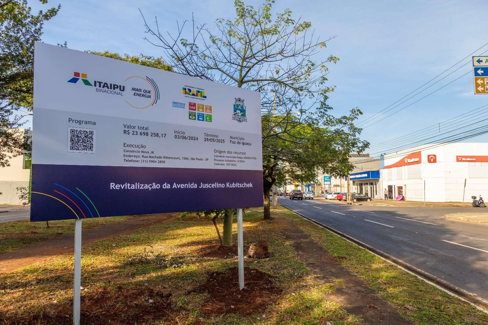 Em Foz, início das obras de revitalização da Avenida JK altera trânsito