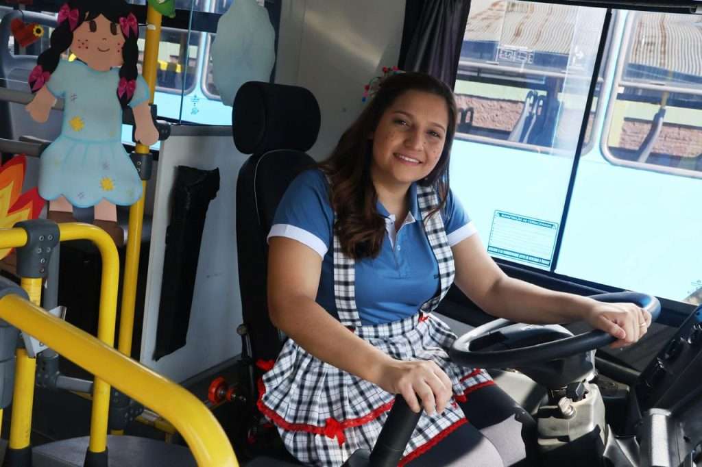 VISAC promove arraiá nos ônibus em Foz a partir de segunda (24)