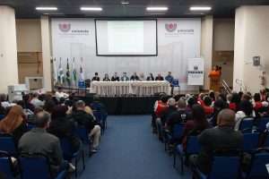 Conselho Estadual dos Direitos da Pessoa Idosa debate políticas públicas em Foz do Iguaçu