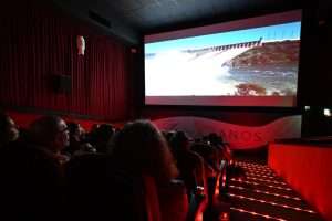 Documentário que celebra os 50 anos da Itaipu está em cartaz em cinema de Foz