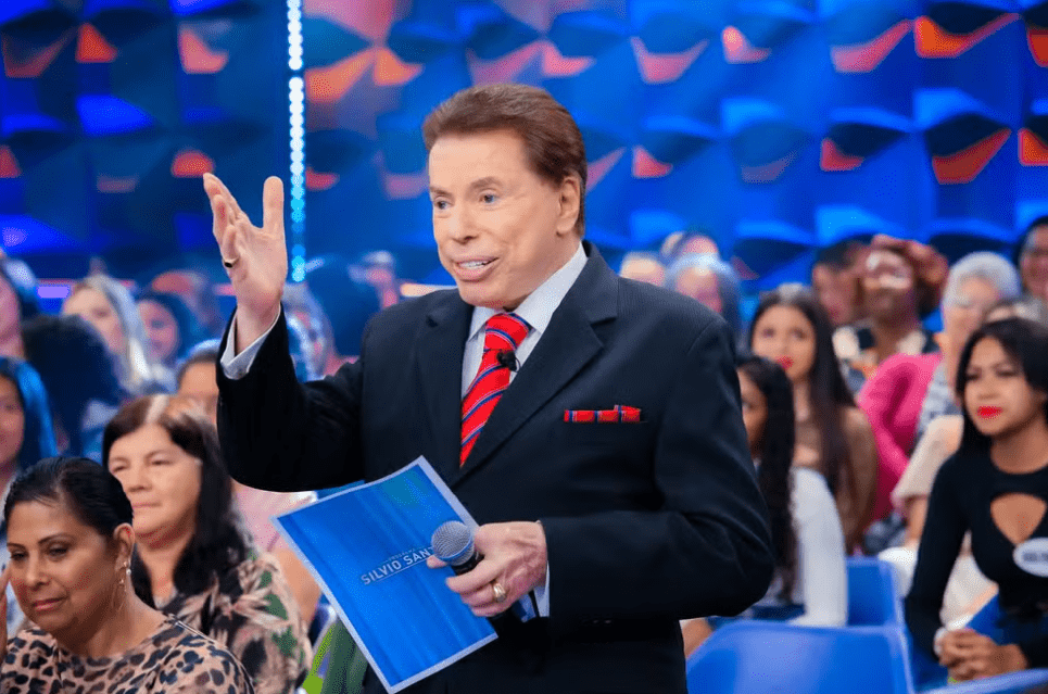 Silvio Santos, dono do SBT, morre aos 93 anos, anuncia emissora