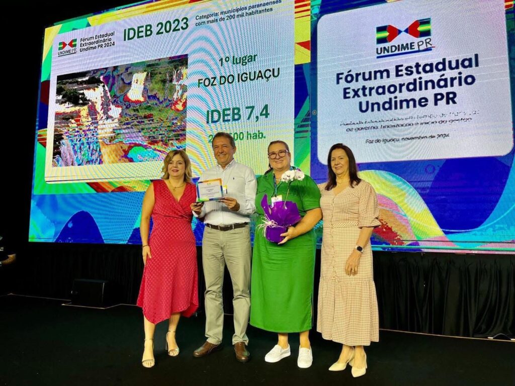 Foz do Iguaçu recebe prêmio pelo primeiro lugar entre melhores IDEBs no Fórum da UNDIME 2 e8ce4ebb 7c1c 4117 bef5 895b3dbcd55f