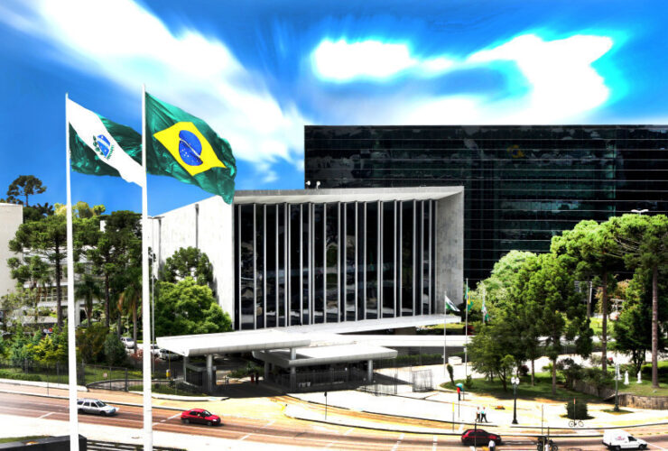 Diferentes entidades ocuparam a tribuna para sugerir mudanças no Plano Nacional de Educação. Foto: Pedro de Oliveira/Alep