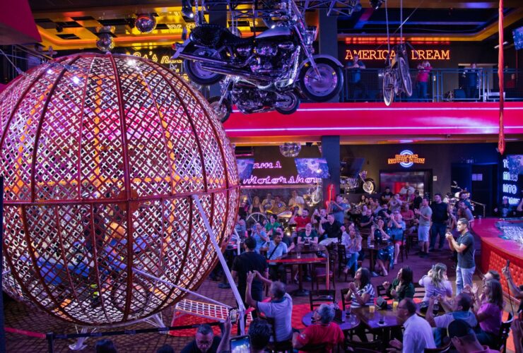 O Dreams Motor Show é um espaço de exposição de motocicletas com bar e restaurante e, conta com uma estrutura completa para eventos. Foto: Divulgação