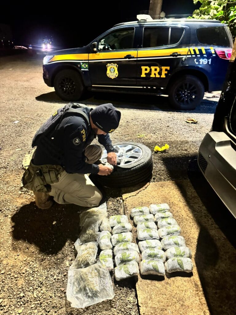 PRF registra quatro ocorrências de tráfico de drogas no oeste do Paraná no início de junho 2 Imagem do WhatsApp de 2025 06 02 as 15.46.30 2262521b