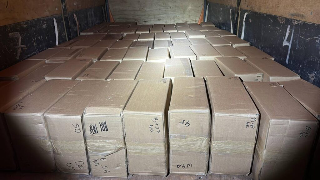 Motorista de carreta é preso duas vezes, em menos de 72 horas, com carga de smartphones pela Receita Federal 2 5163429569406021646