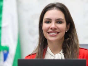 5qCr1rNTJtoa8PgiAxetTzvXggKGA5Vt0udJrEZz 1