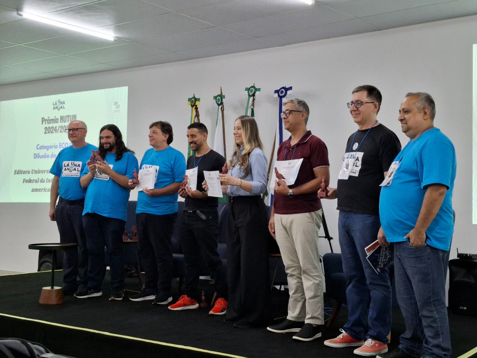 Parque das Aves recebe prêmio nacional por ações ambientais voltadas à conservação de aves com nomes palindrômicos 1 Imagem do WhatsApp de 2025 09 29 as 10.43.32 402fc2b4