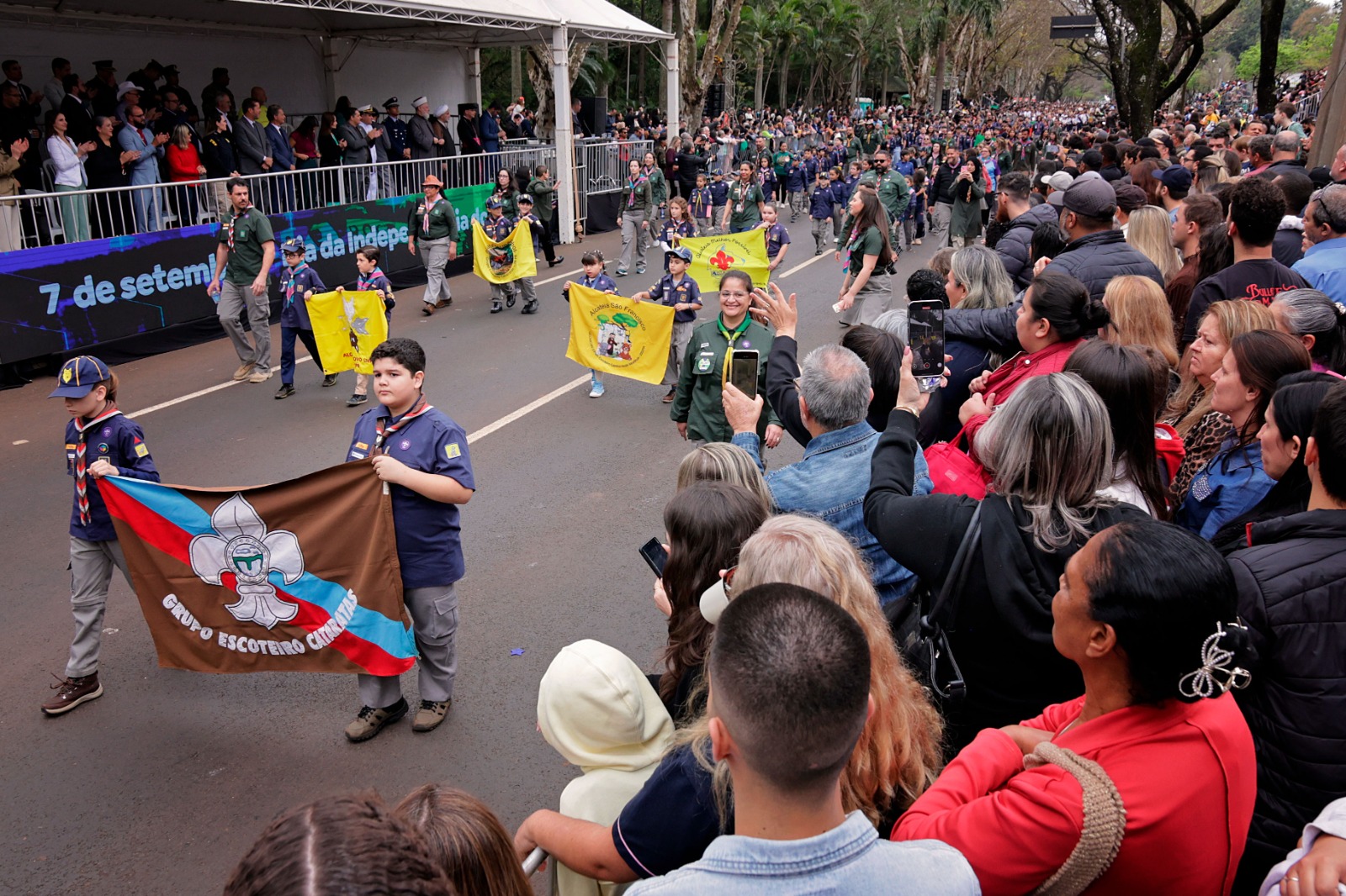 desfile foz 1
