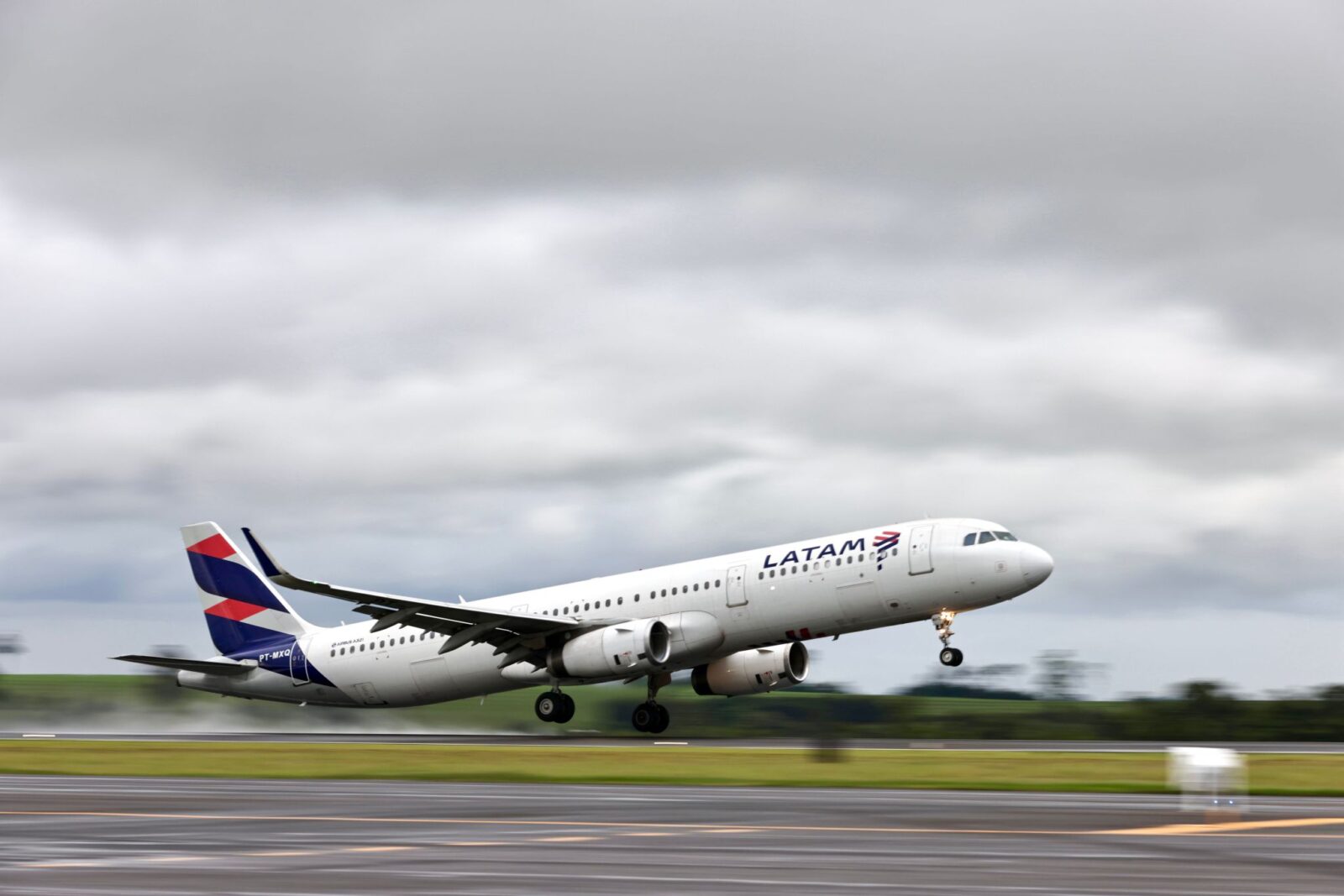 Lançado nesta terça, voo Foz-Brasília decola com 100% de ocupação 1 Imagem do WhatsApp de 2025 10 29 as 09.07.28 48f4aa80