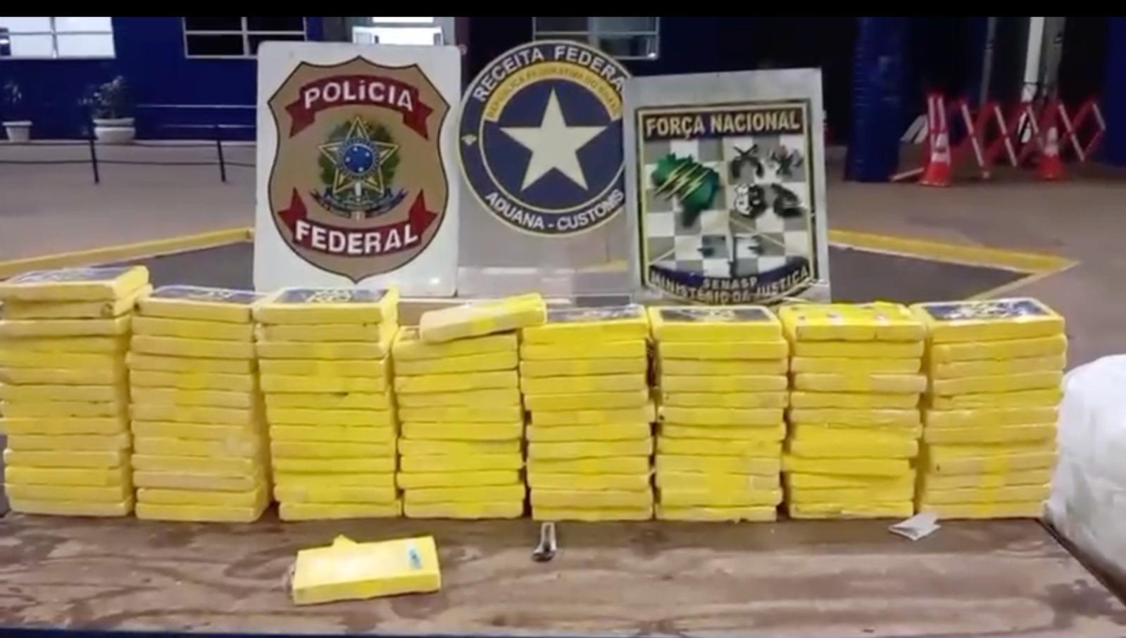 VÍDEO: Paraguaio é preso na Ponte da Amizade tentando entrar no Brasil com mais de 107 kg de cocaína 1 cocaina ponte