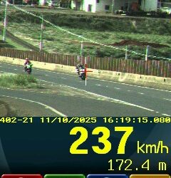 moto voando