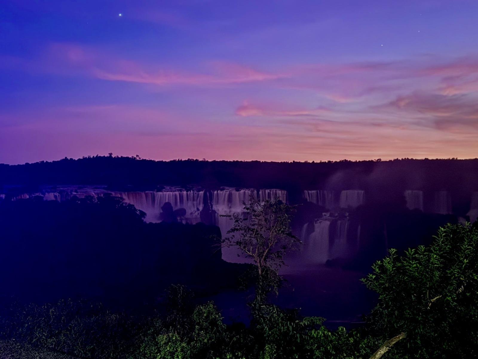 Céu das Cataratas ganha novo horário no Parque Nacional do Iguaçu 1 Imagem do WhatsApp de 2025 11 26 as 17.24.19 55b5978e