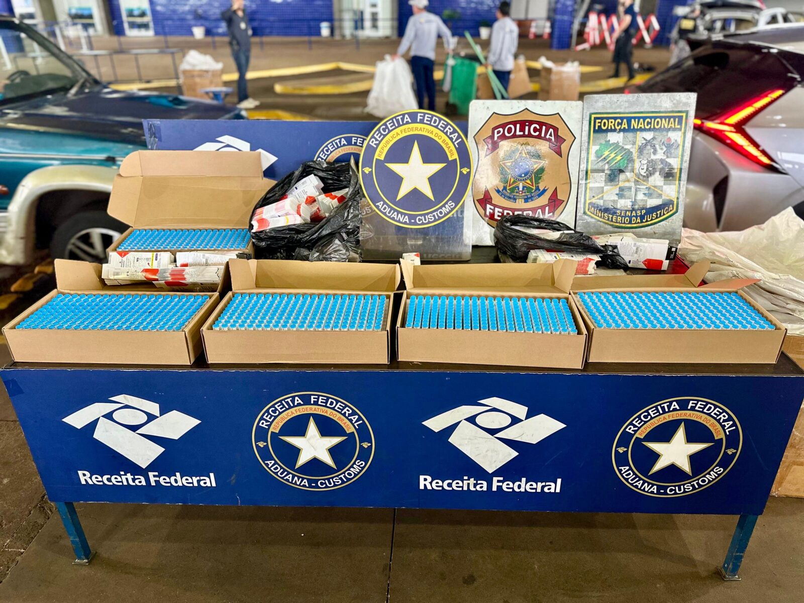 Mais de 1.000 canetas emagrecedoras sem substância ativa são apreendidas na fronteira entre Brasil e Paraguai 1 canetas ponte