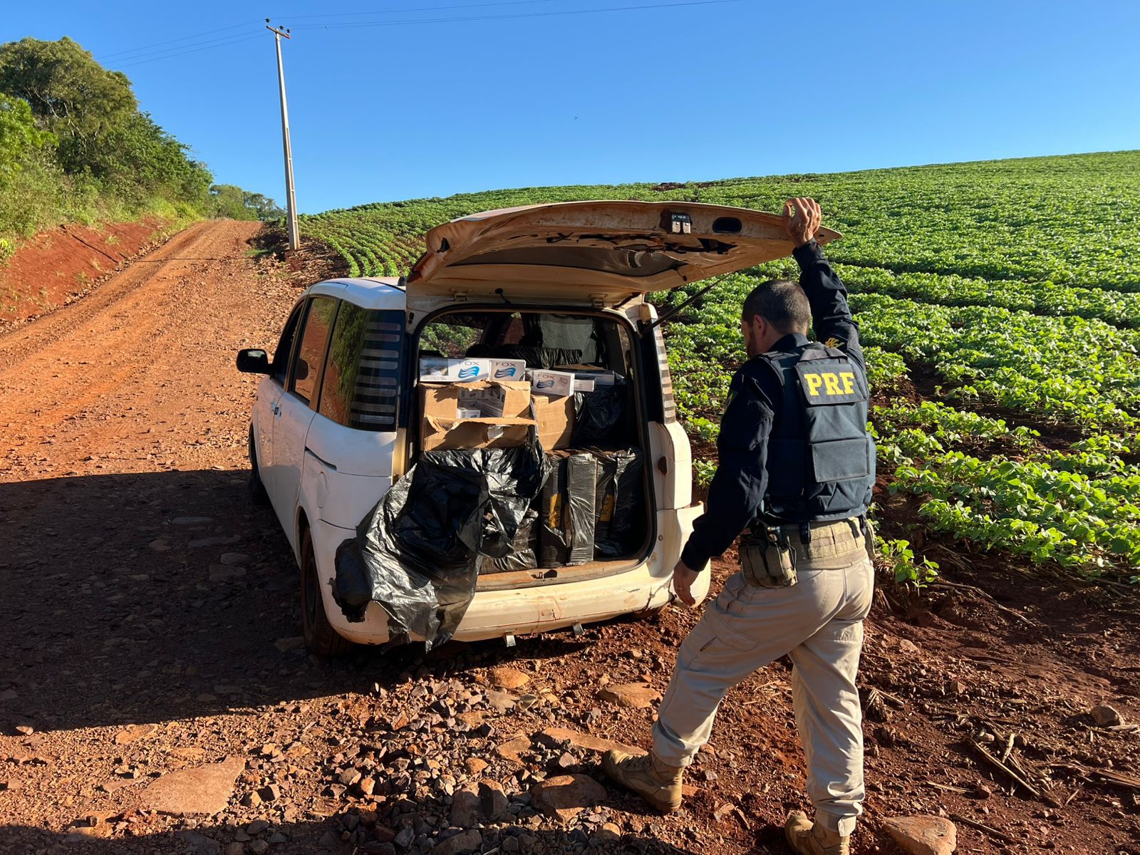Paraguaio diz que levava paciente para consulta médica, mas atuava como batedor de contrabandistas na BR-277 1 comboio cascavel