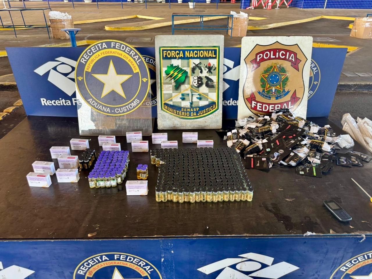Receita Federal realiza apreensão de grande quantidade de smartphones e medicamentos na Ponte da Amizade 1 Imagem do WhatsApp de 2025 12 08 as 11.50.30 bb373ae4