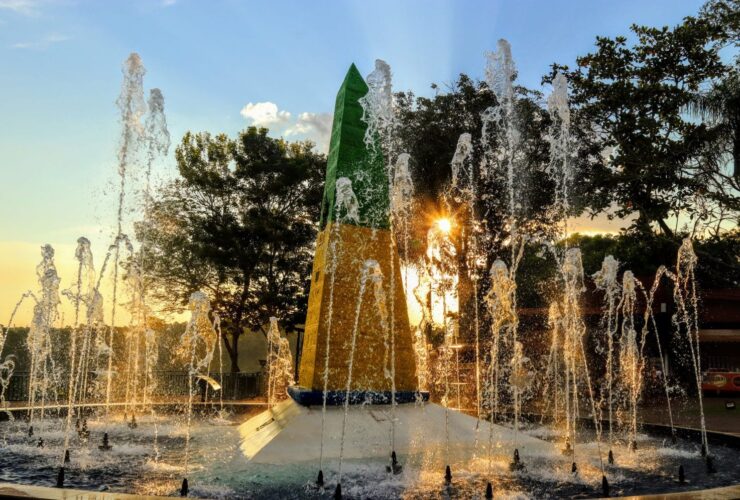 marco das tres fronteiras foz do iguacu em dezembro