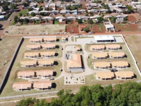 549df110ee07ecad8fbbec3d0bf8eb3c