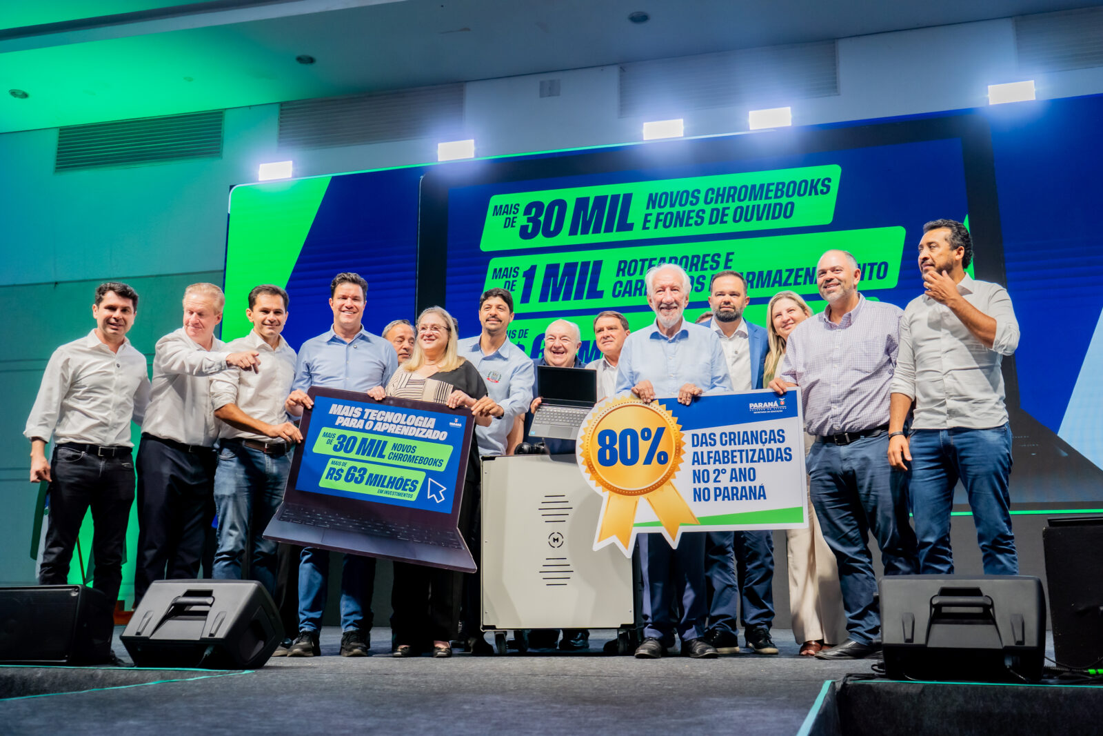 Estado anuncia em Foz do Iguaçu R$ 63,5 milhões em kits tecnológicos para escolas municipais 1 educacao foz