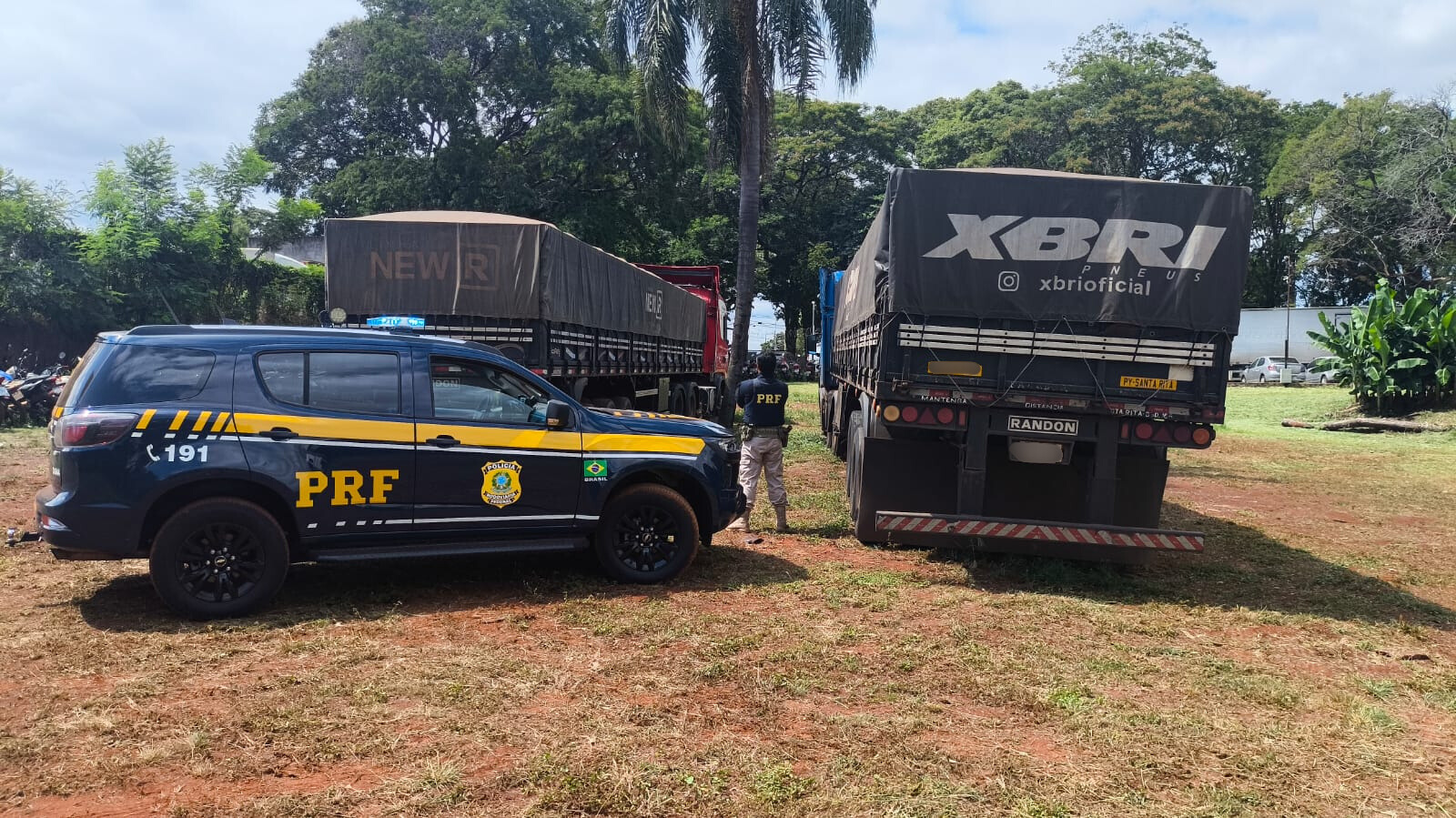 VÍDEO: Inspetor PRF mostra situação precária dos pneus de carretas estrangeiras apreendidas em Foz 1 opracao prf