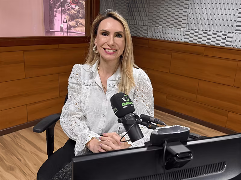 Em Foz do Iguaçu, Eliane Schaefer estreia nos microfones da Rádio Cultura nesta segunda-feira, 02 1 eliane radio cultura