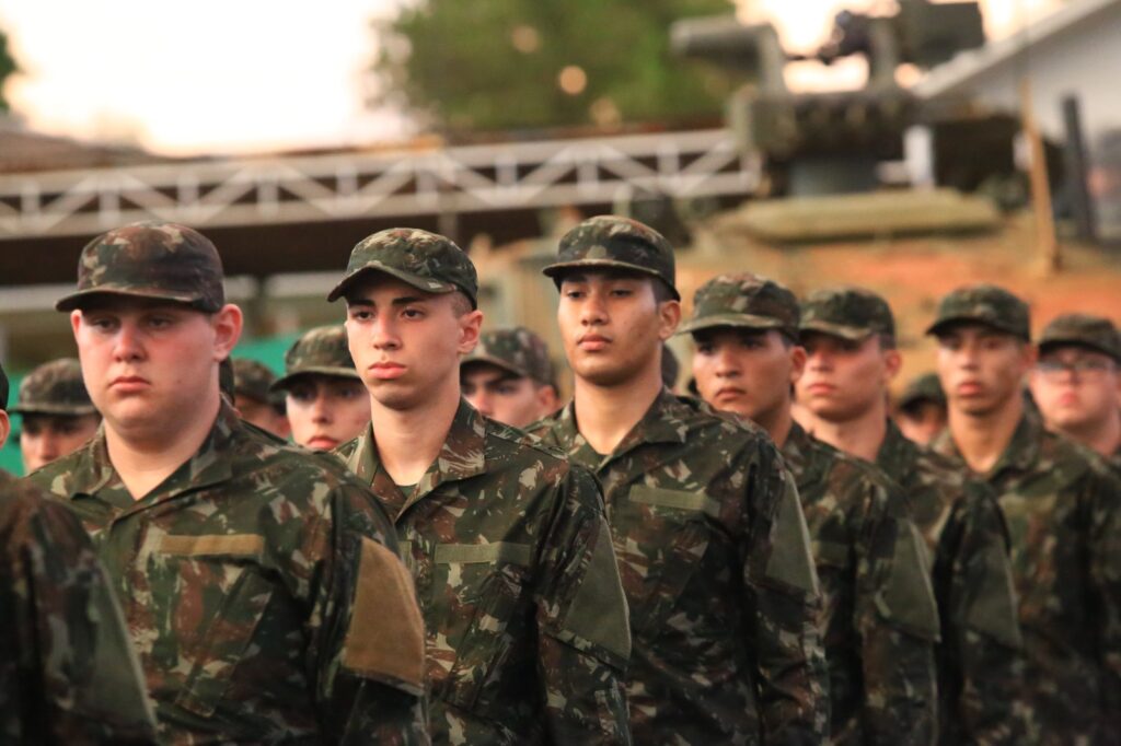 34º Batalhão de Infantaria Mecanizado de Foz do Iguaçu recebe 270 novos soldados em ato de incorporação 3 recrutas foz 1