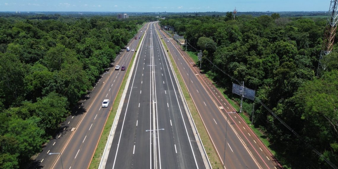 Páscoa deve levar milhares de turistas a Foz do Iguaçu e acende alerta para trânsito na Rodovia das Cataratas 1 rodovia das cataratas