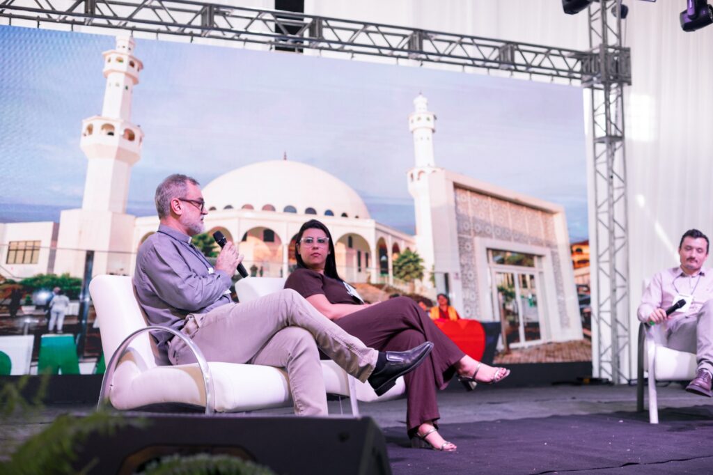 Mesquita de Foz do Iguaçu é apresentada como case no 8º Fórum Paranaense de Turismo Religioso 2 WhatsApp Image 2026 04 09 at 09.53.11