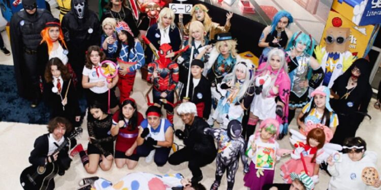 Cosplay 750x375 1