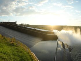 vertedouro itaipu