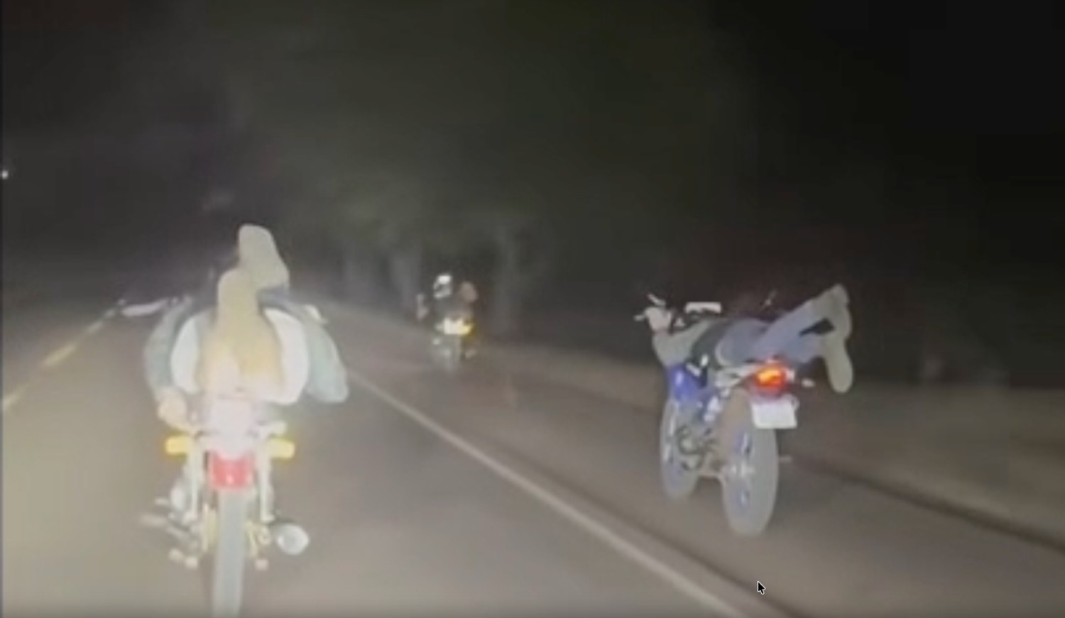 Vídeo mostra motociclistas desafiando a morte com manobras arriscadas em rodovia do Paraguai. ASSISTA! 1 WhatsApp Image 2026 07 07 at 10.25.27