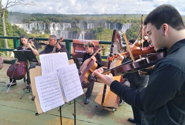 ORQUESTRA EVENTO SANTA MARIA IGUACU 2.jpg