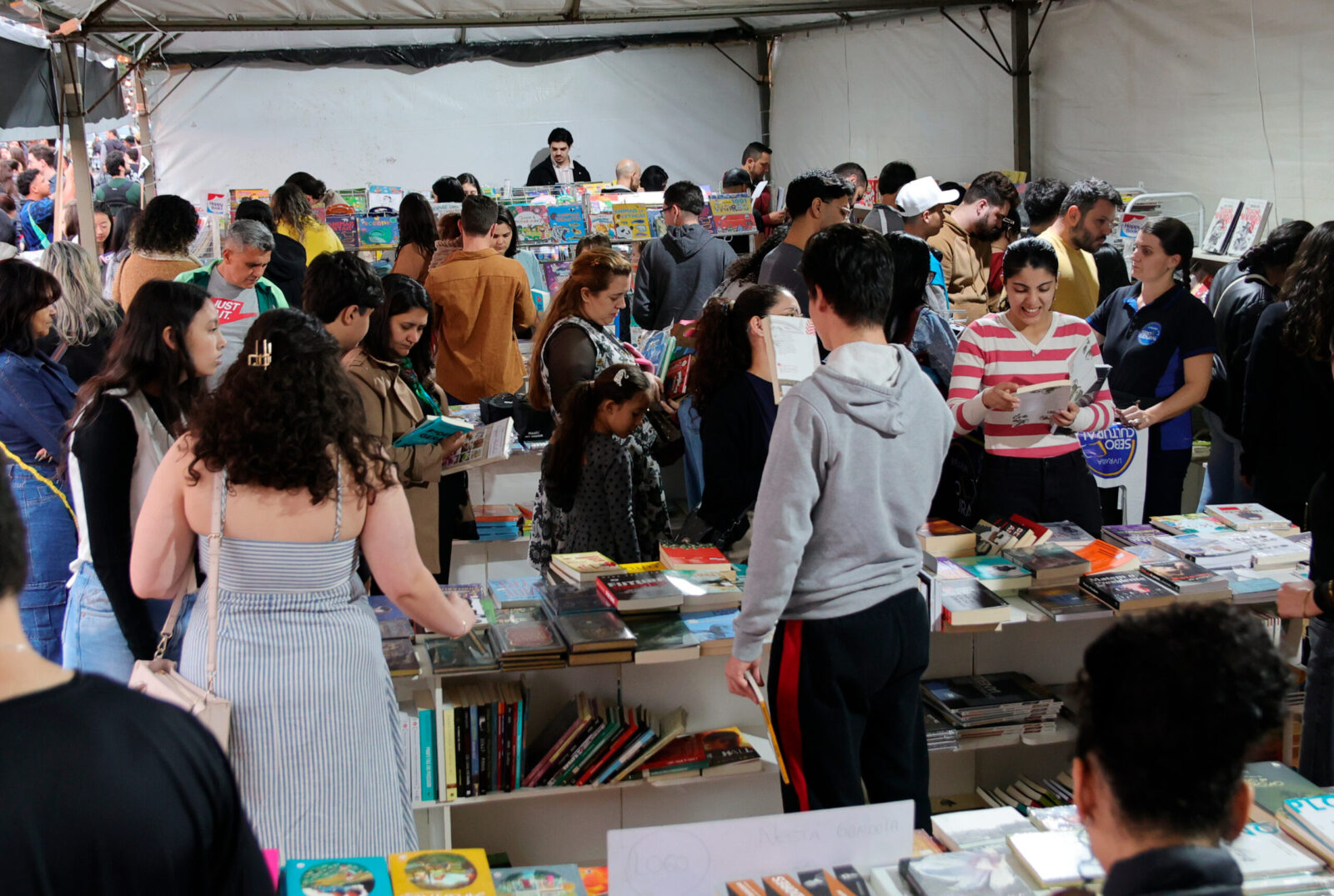 feria do livro foz