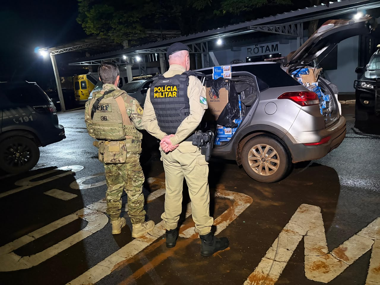 VÍDEO: Carro clonado é recuperado em Toledo com mais de 15 mil maços de cigarros contrabandeados do Paraguai 1 veiculo clonado