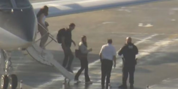 Flávio Bolsonaro chega aos EUA após cruzar a fronteira por Foz do Iguaçu 1 WhatsApp Image 2026 10 28 at 10.57.16 750x375 1