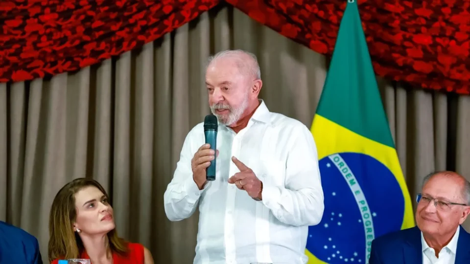 Lula é alvo de mais de 3,3 mil páginas fantasmas que espalham desinformação e ameaças nas redes 1 lula